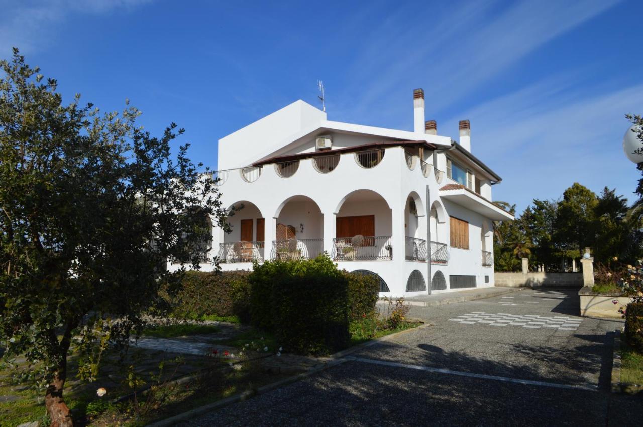 מטרה Villa Bruna Country Holiday מראה חיצוני תמונה